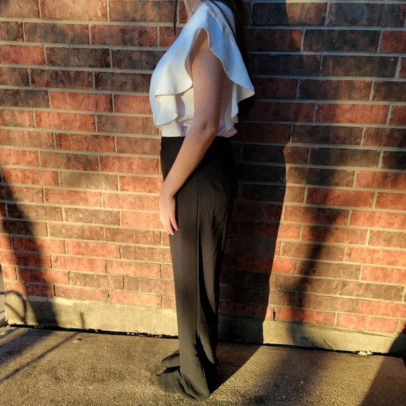 ASOS Jumpsuit Womens 8 Black White Ruffle Sleeve Colorblock Party One Piece - Picture 7 of 16